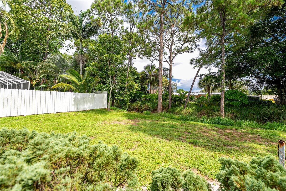 1950 SE Crowberry Drive