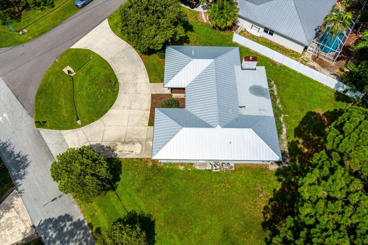 1950 SE Crowberry Drive