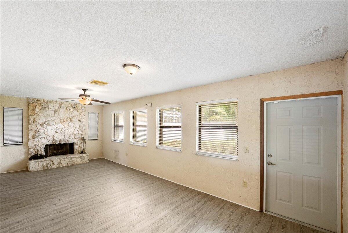 1950 SE Crowberry Drive