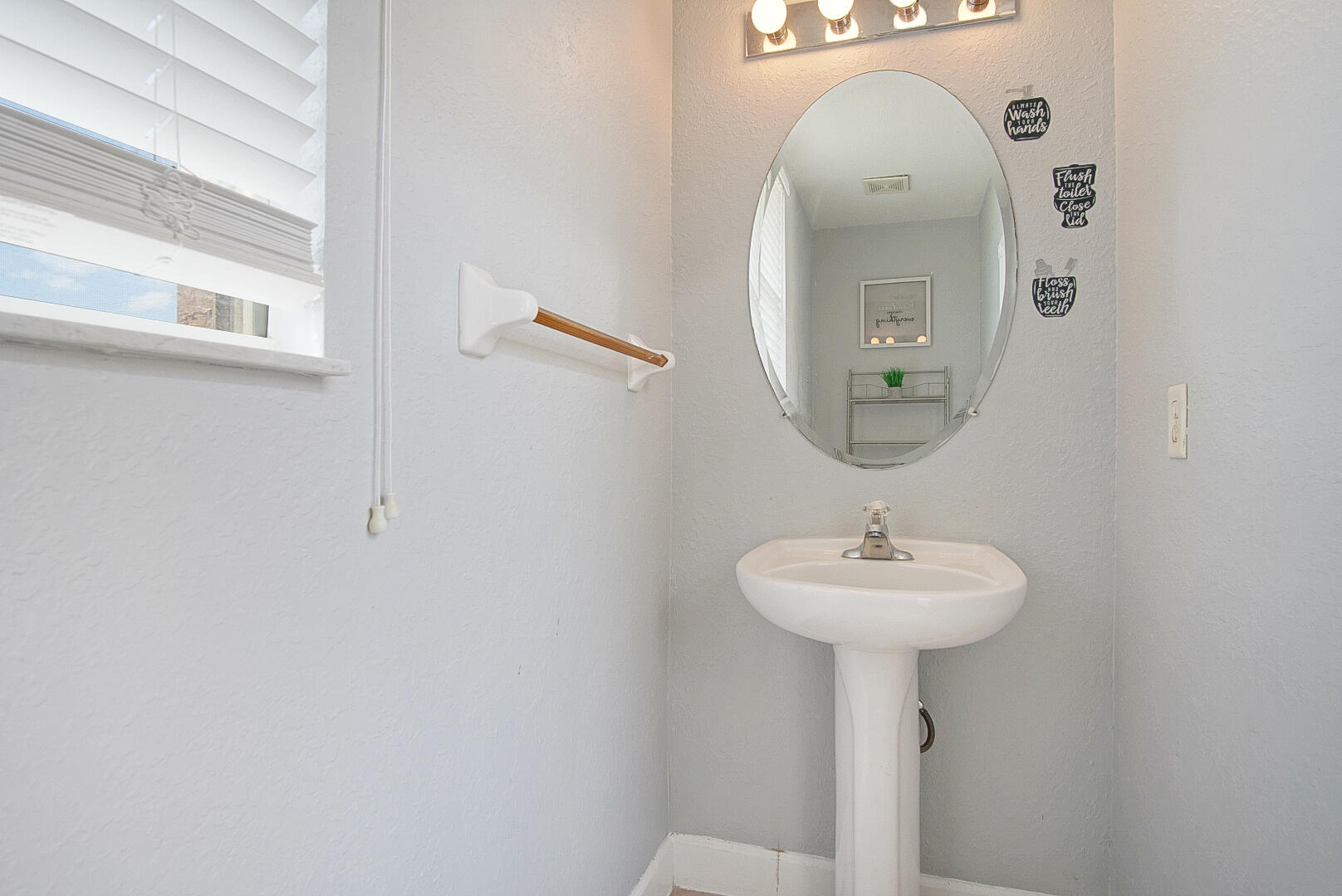 2757 SW Ann Arbor Road