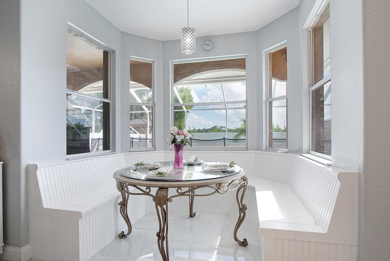 2757 SW Ann Arbor Road