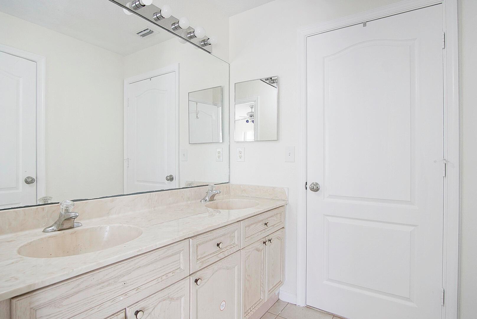 2757 SW Ann Arbor Road