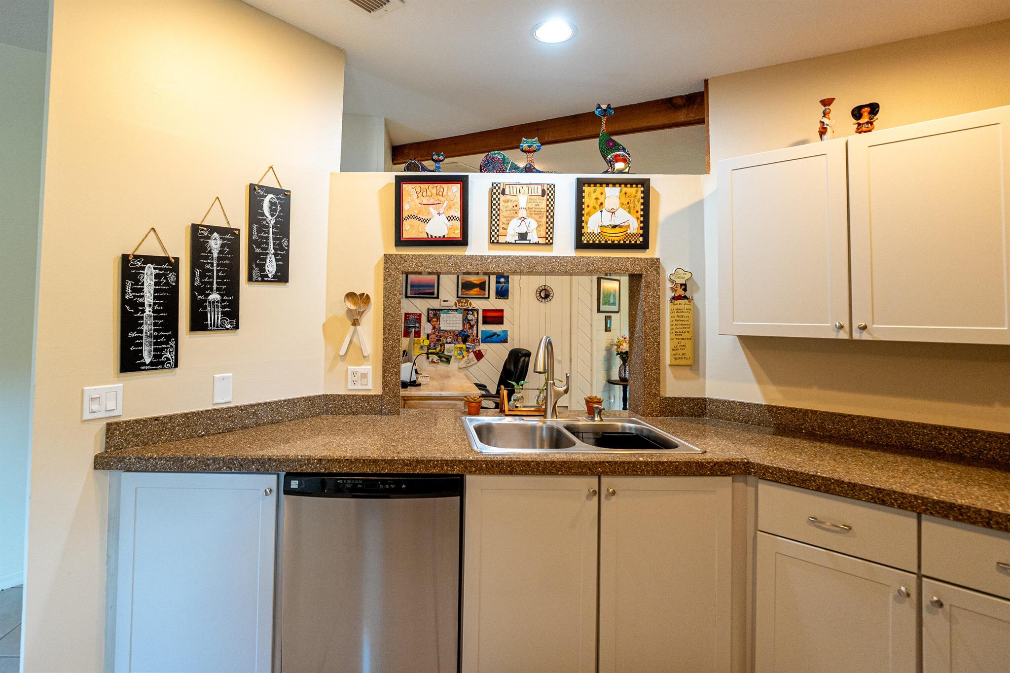 3011 SE South Lookout Boulevard 12