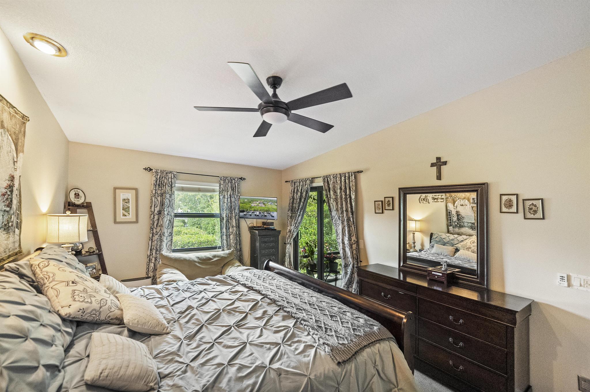 3011 SE South Lookout Boulevard 12
