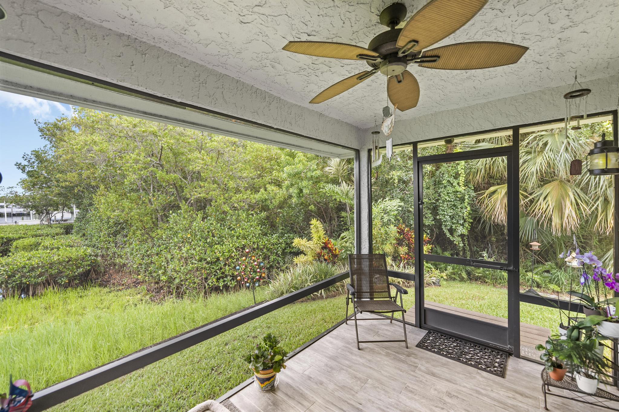 3011 SE South Lookout Boulevard 12