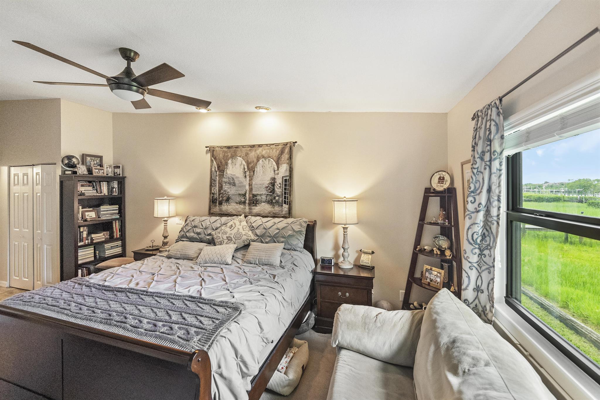 3011 SE South Lookout Boulevard 12