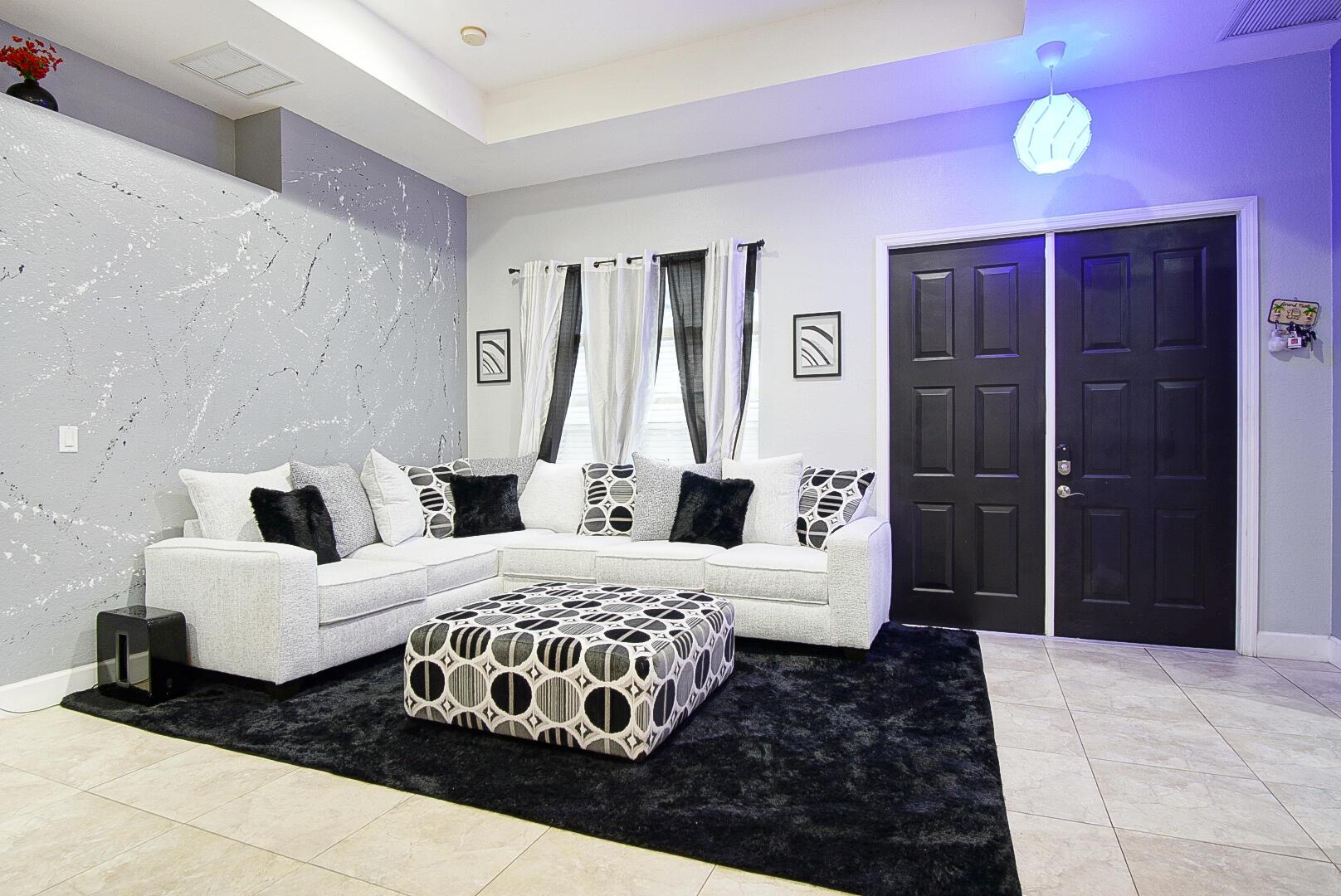 1750 SW Cameo Boulevard