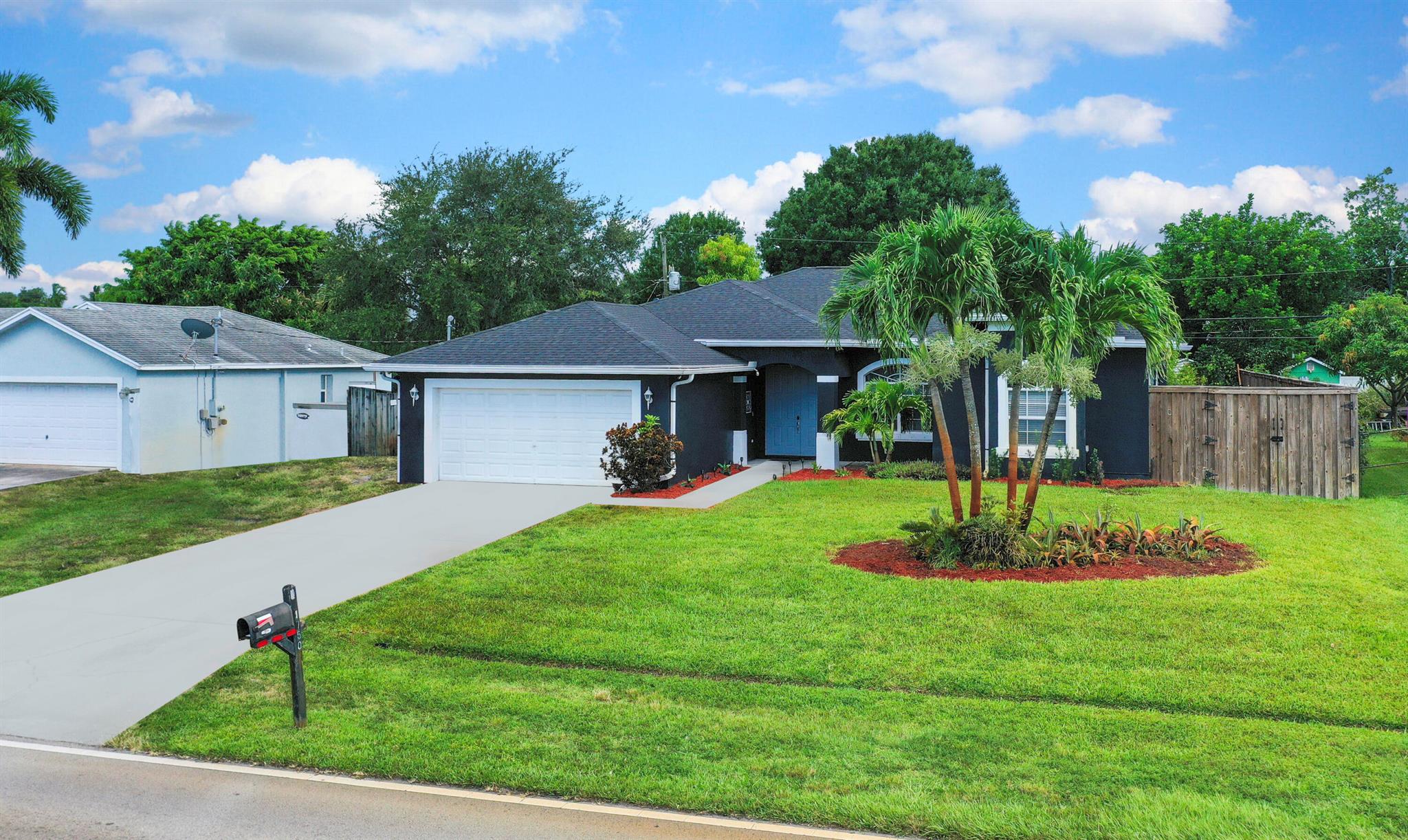 1750 SW Cameo Boulevard