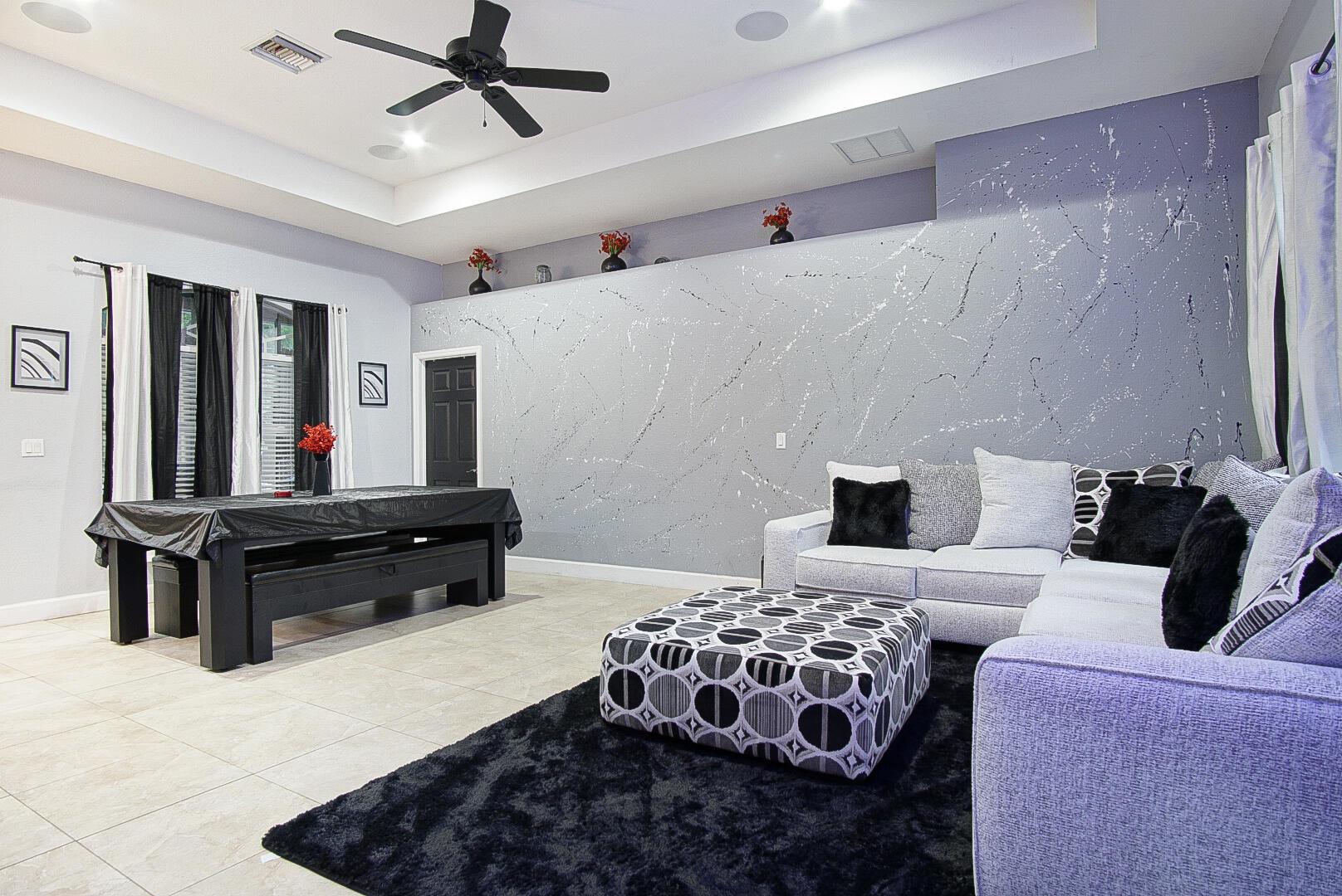 1750 SW Cameo Boulevard