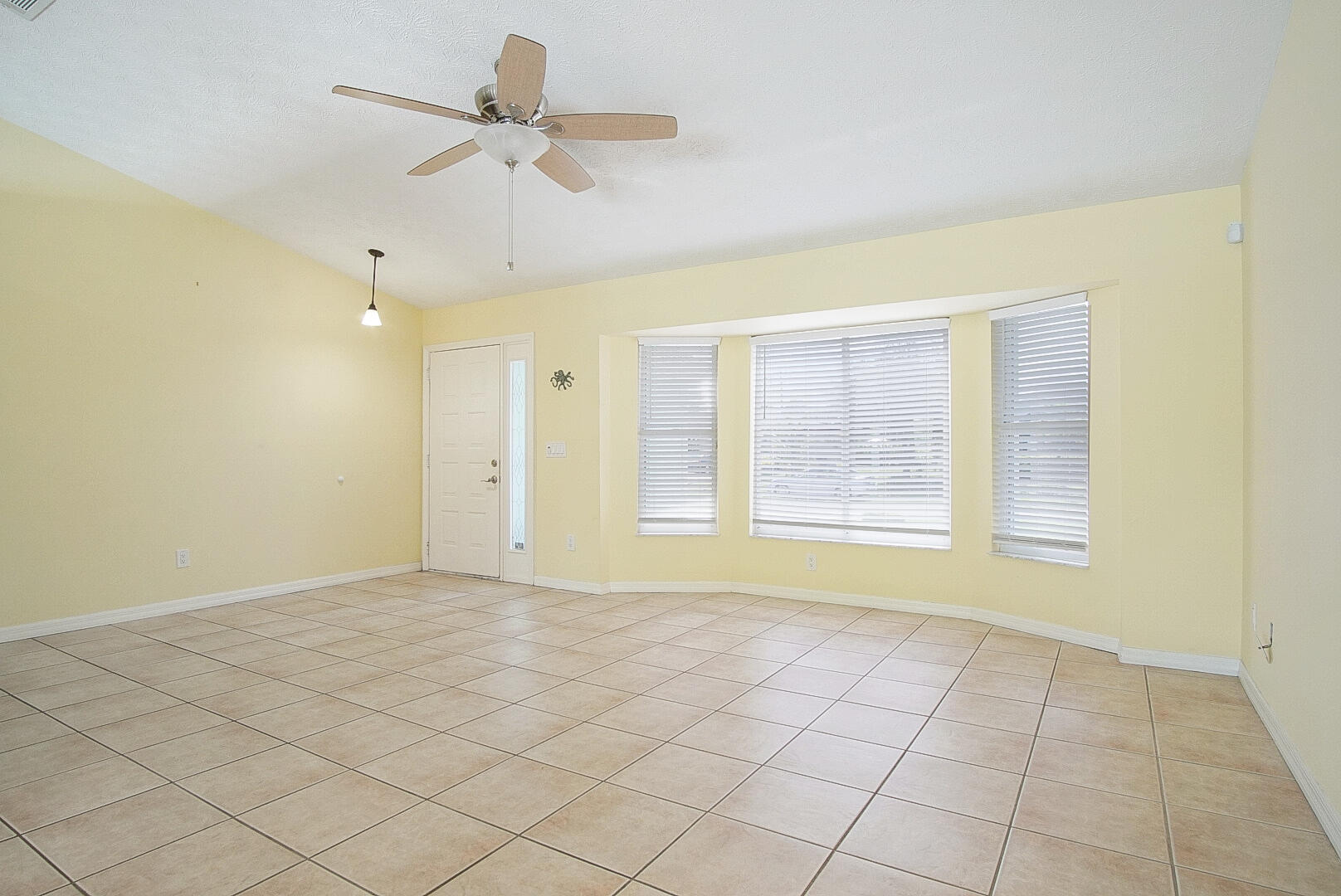560 SE Nome Drive