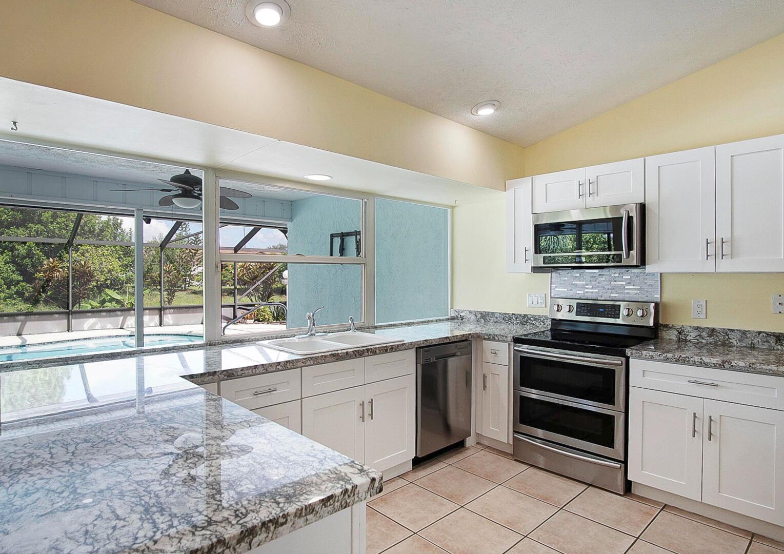 560 SE Nome Drive