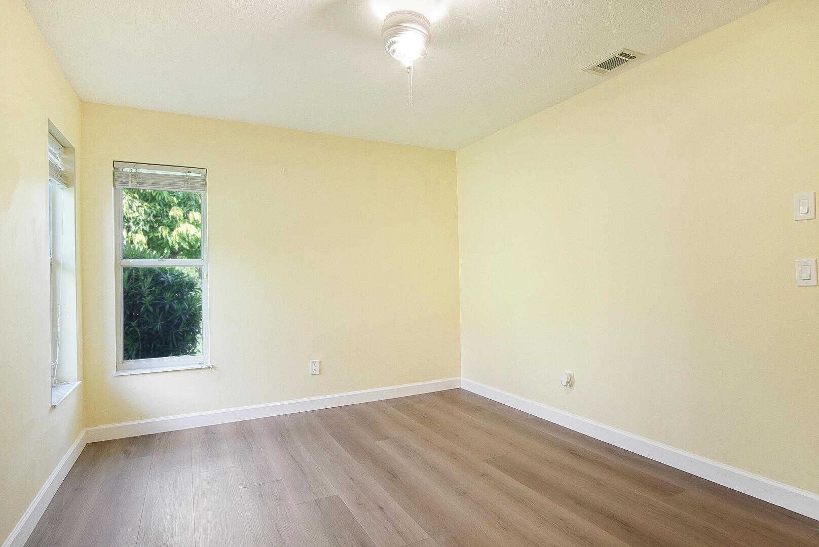 560 SE Nome Drive