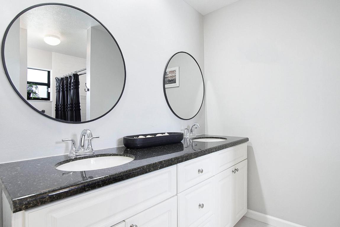 2662 SW Cadet Circle