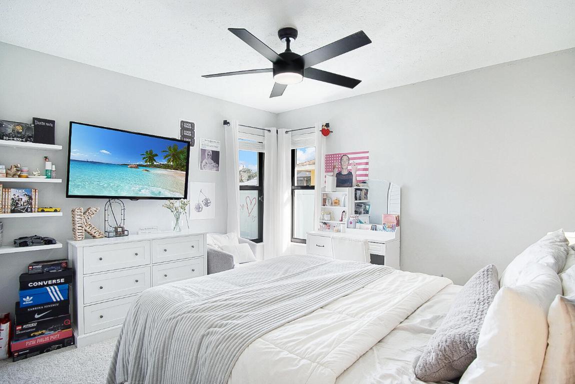 2662 SW Cadet Circle