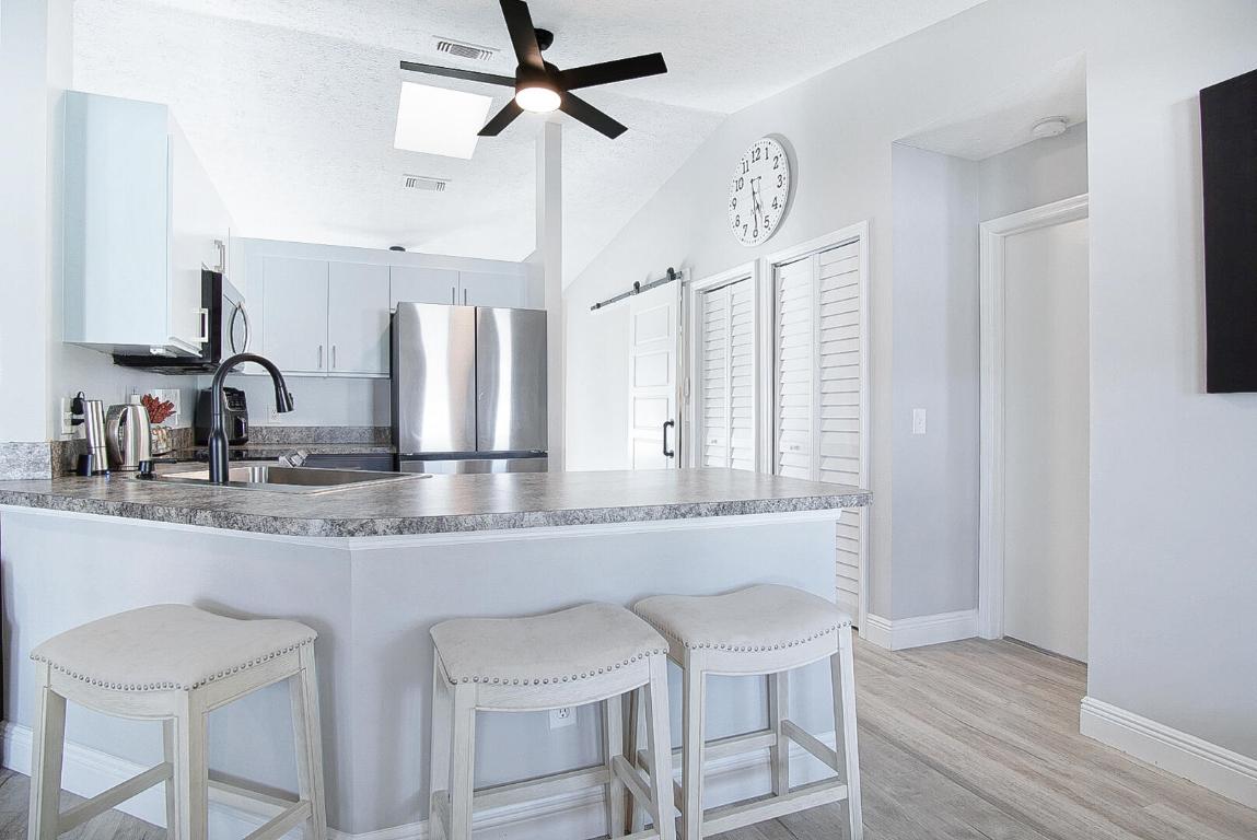 2662 SW Cadet Circle