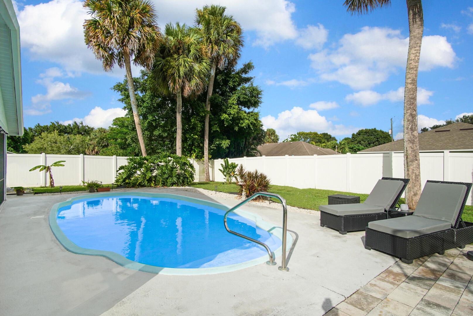 2662 SW Cadet Circle