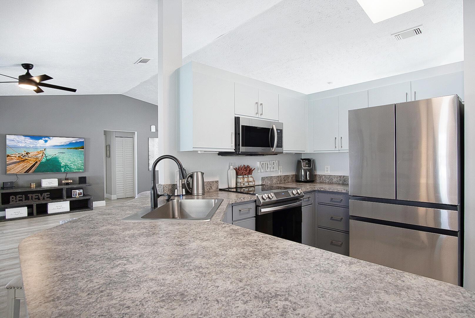 2662 SW Cadet Circle