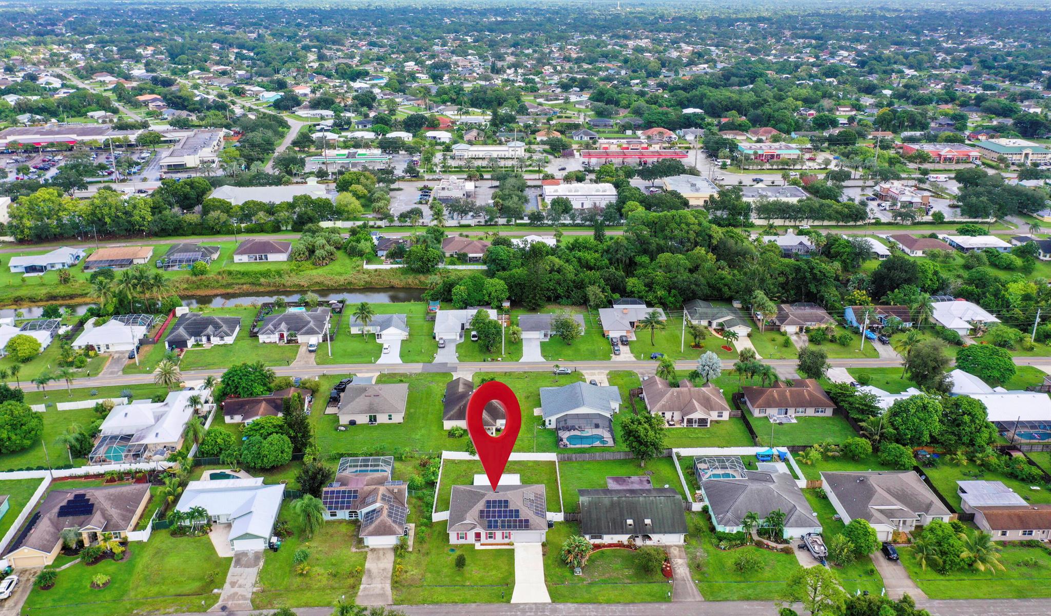 279 SW Statler Avenue