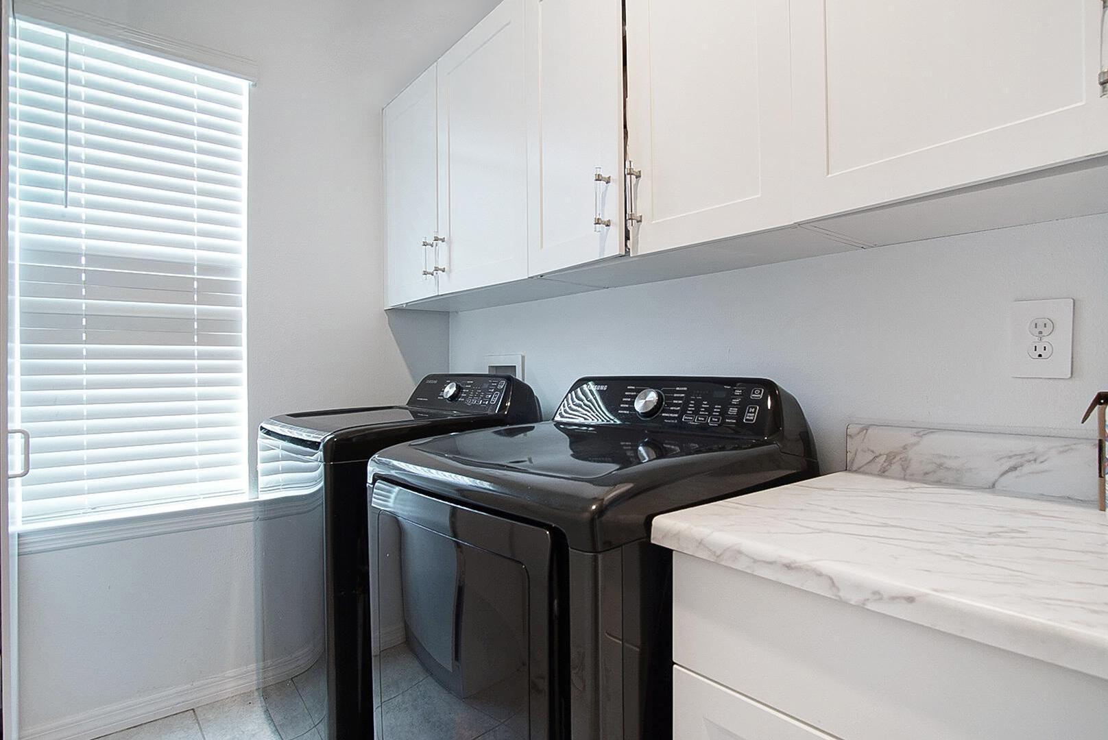 279 SW Statler Avenue