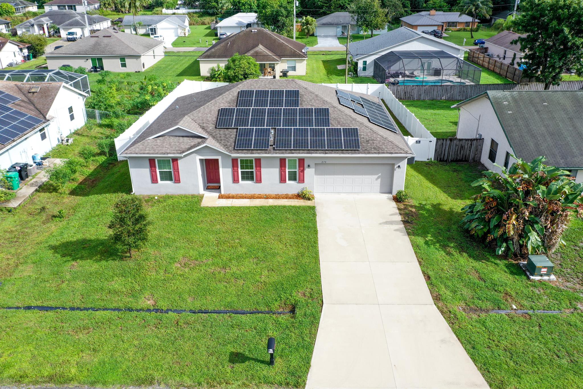 279 SW Statler Avenue