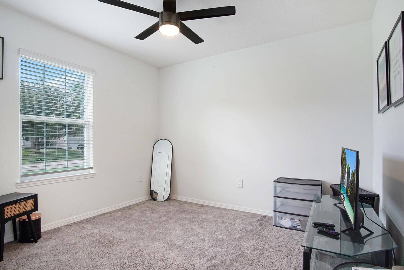 279 SW Statler Avenue