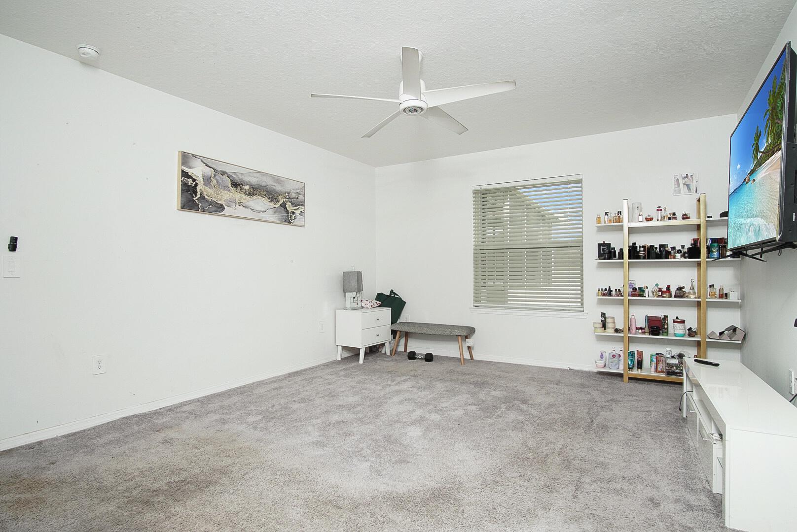 279 SW Statler Avenue