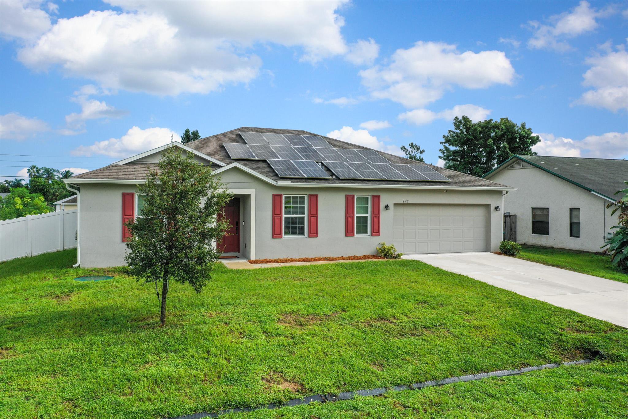 279 SW Statler Avenue