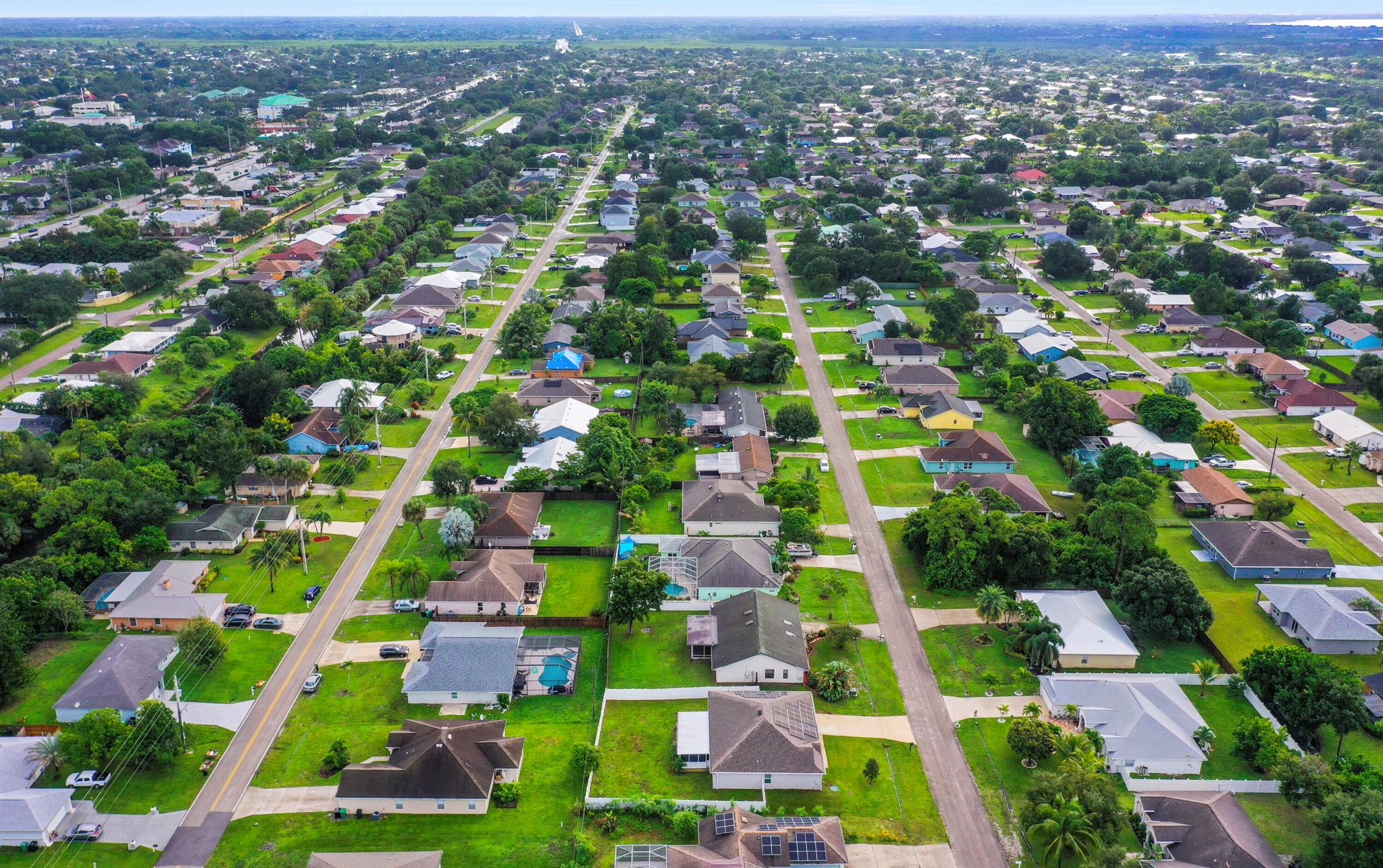 279 SW Statler Avenue