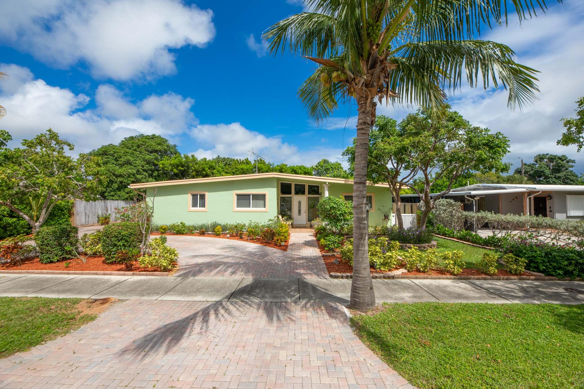 249 NE 43rd Street