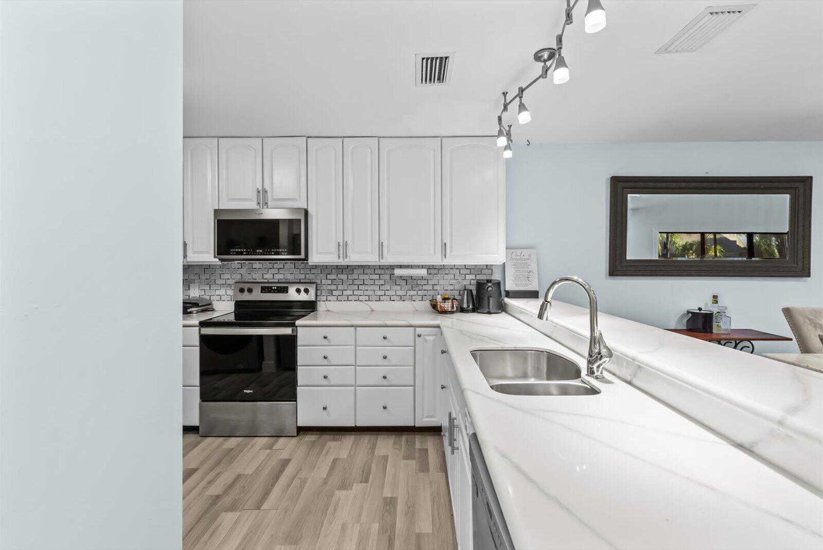 1100 SE Mitchell Avenue 103