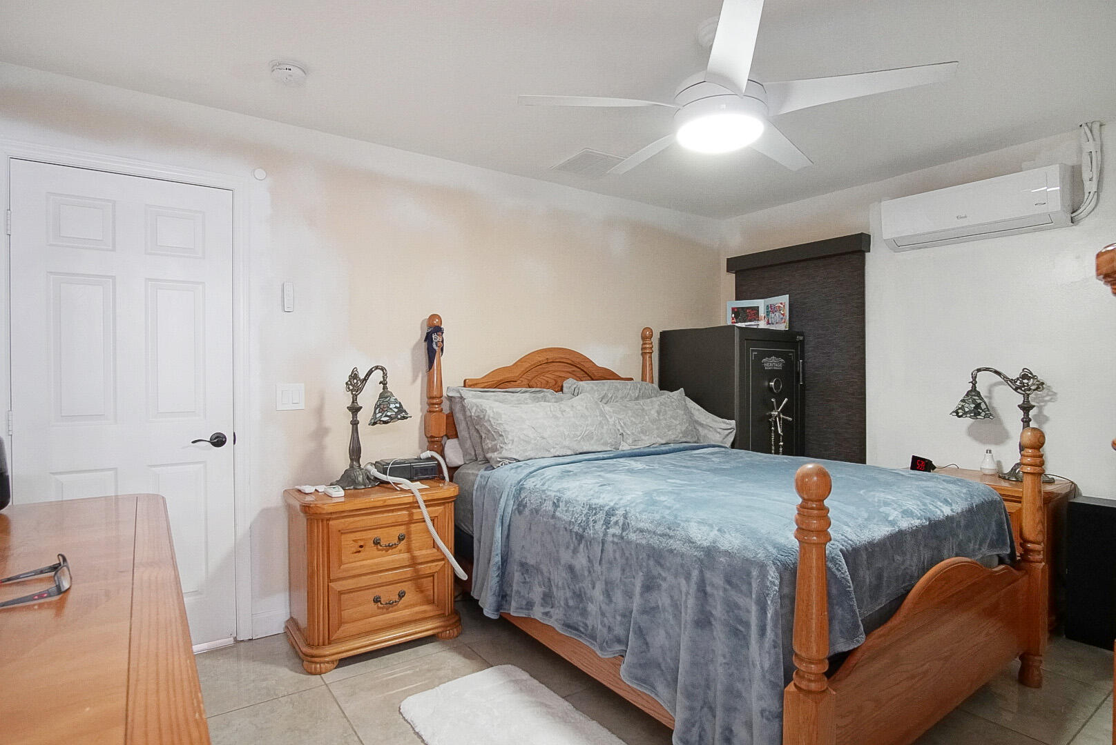 1682 SW Lofgren Avenue