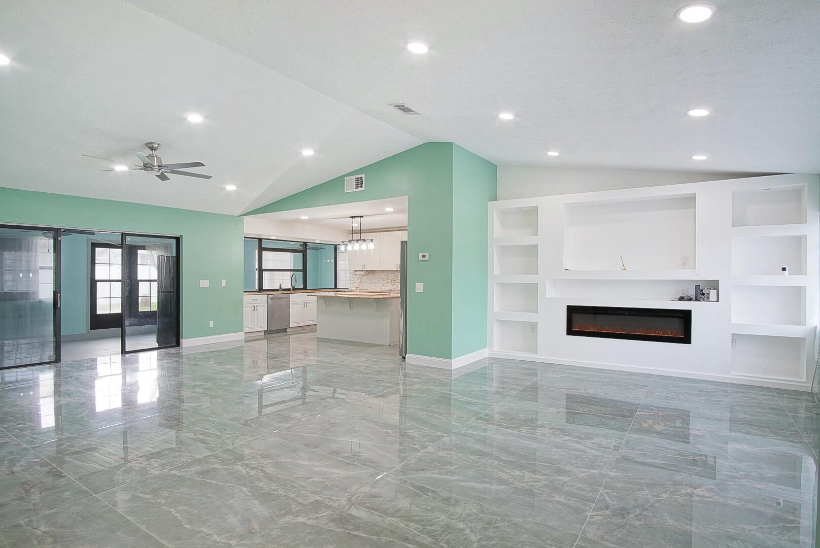 1149 SE Menores Avenue