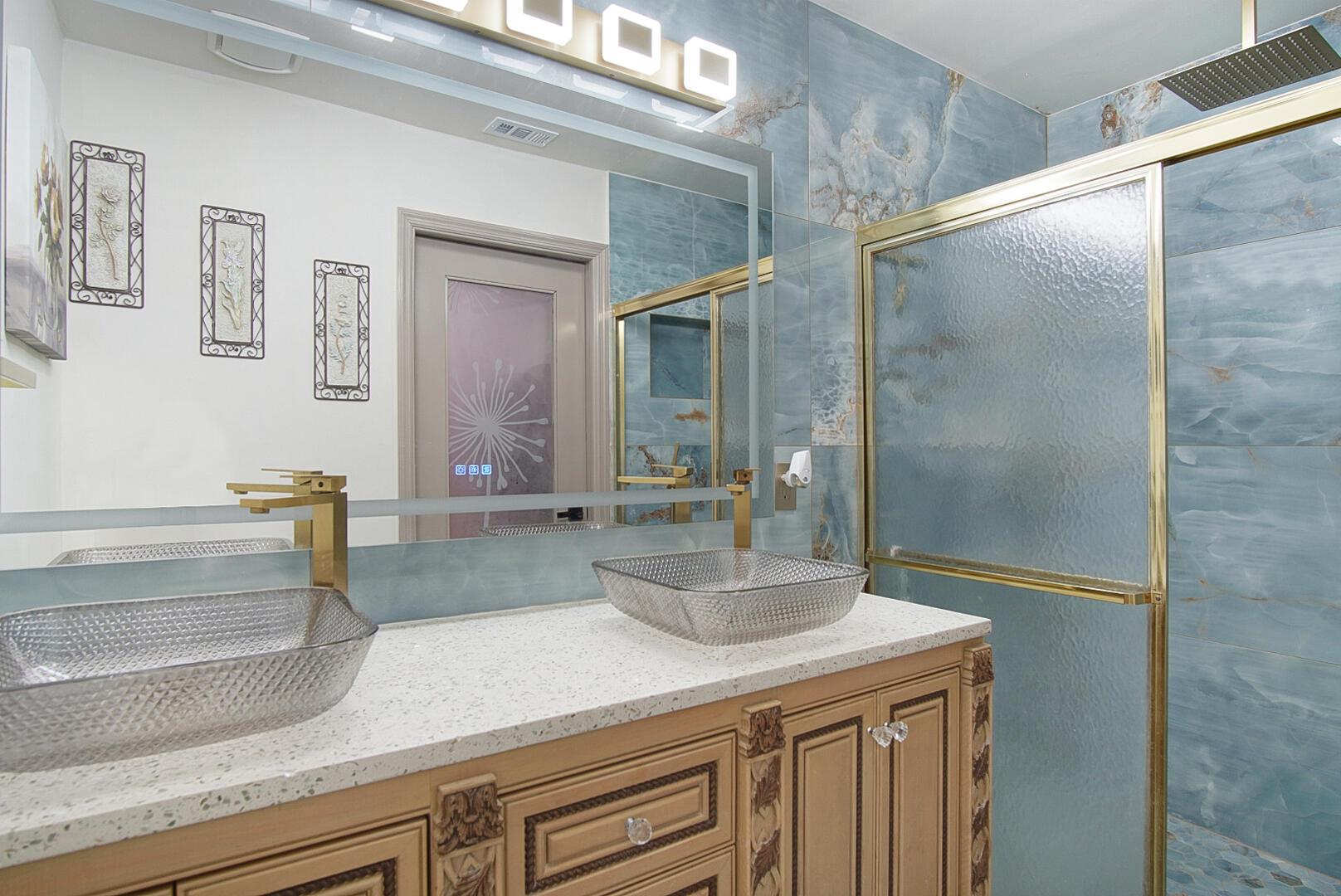 1149 SE Menores Avenue