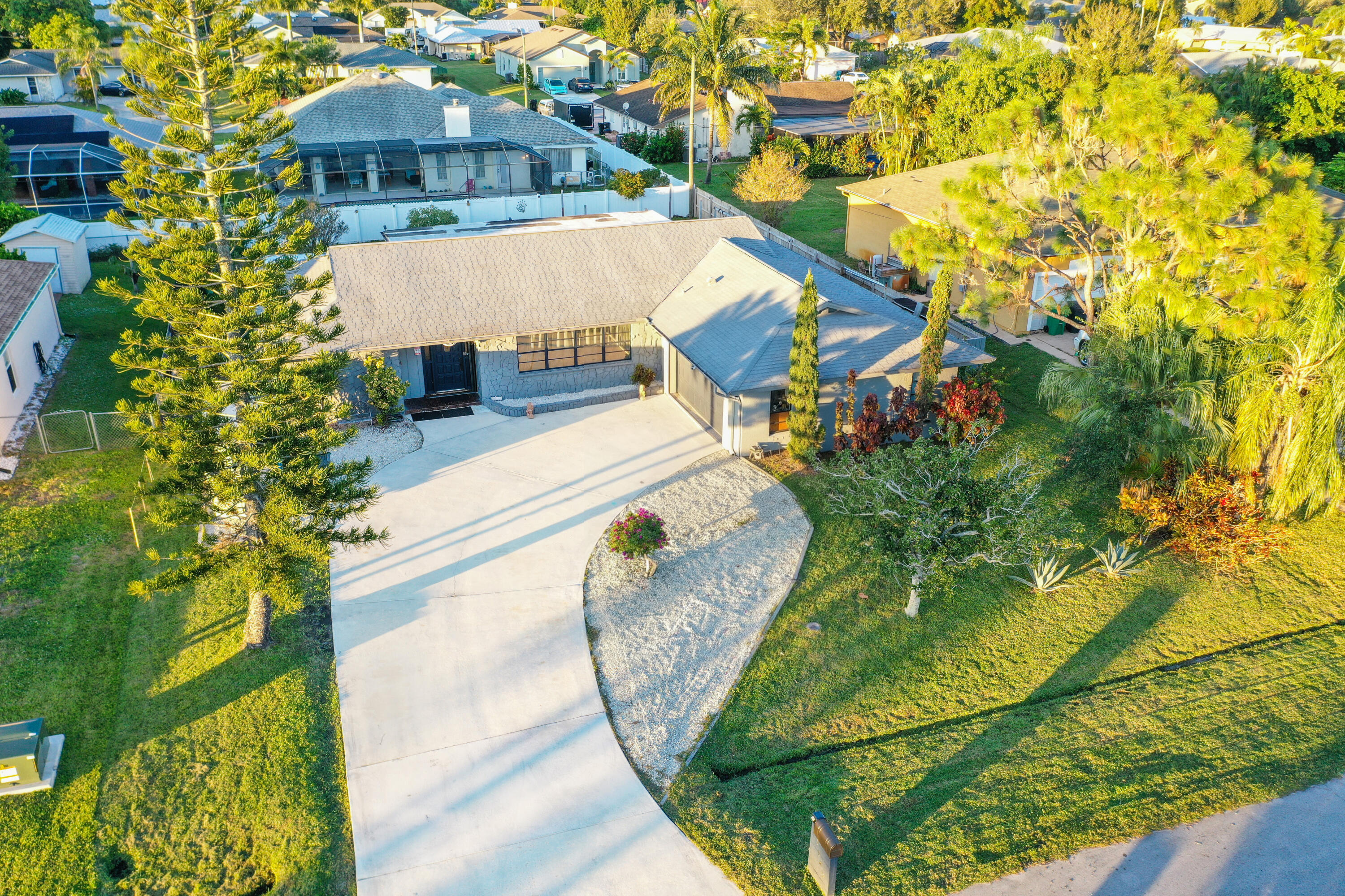 1149 SE Menores Avenue