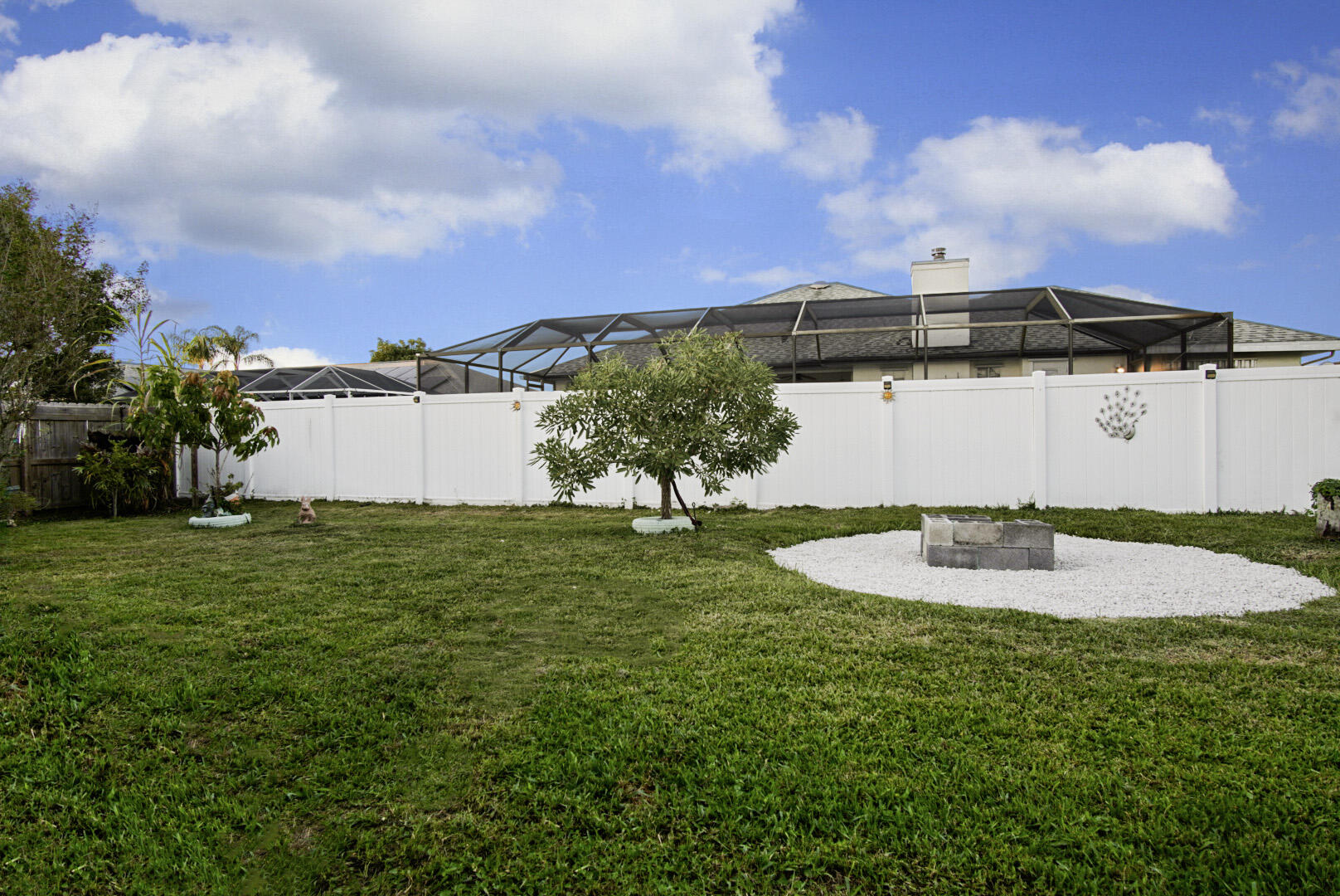 1149 SE Menores Avenue