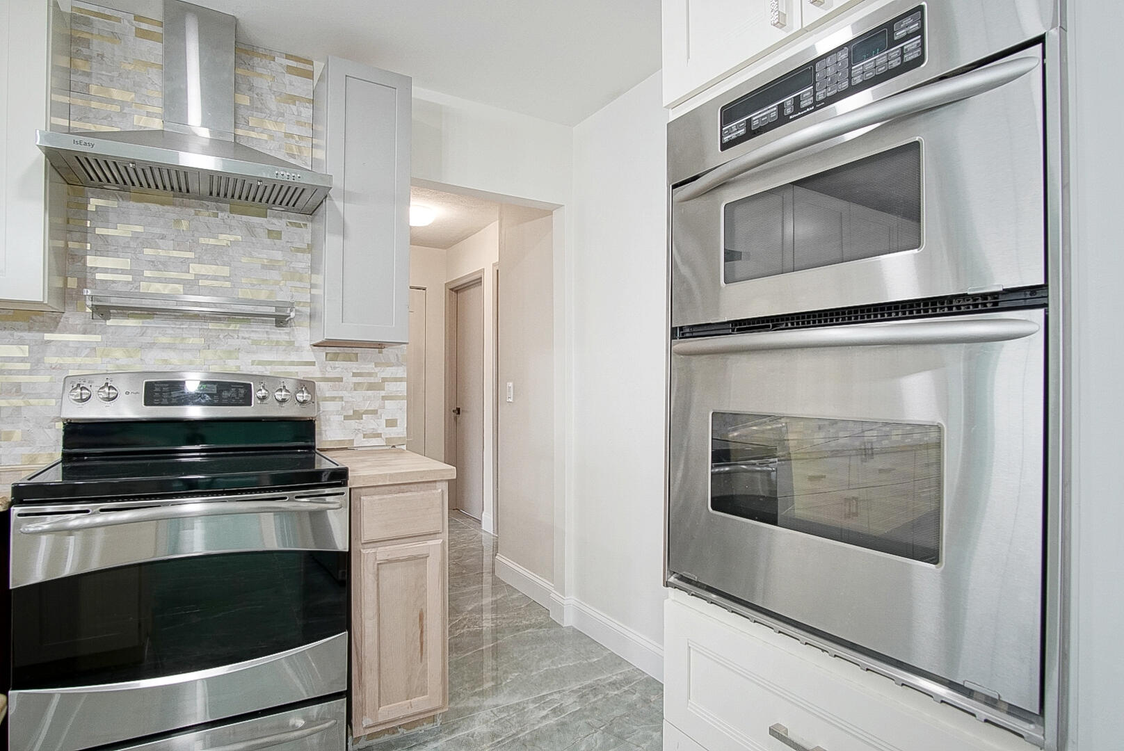 1149 SE Menores Avenue