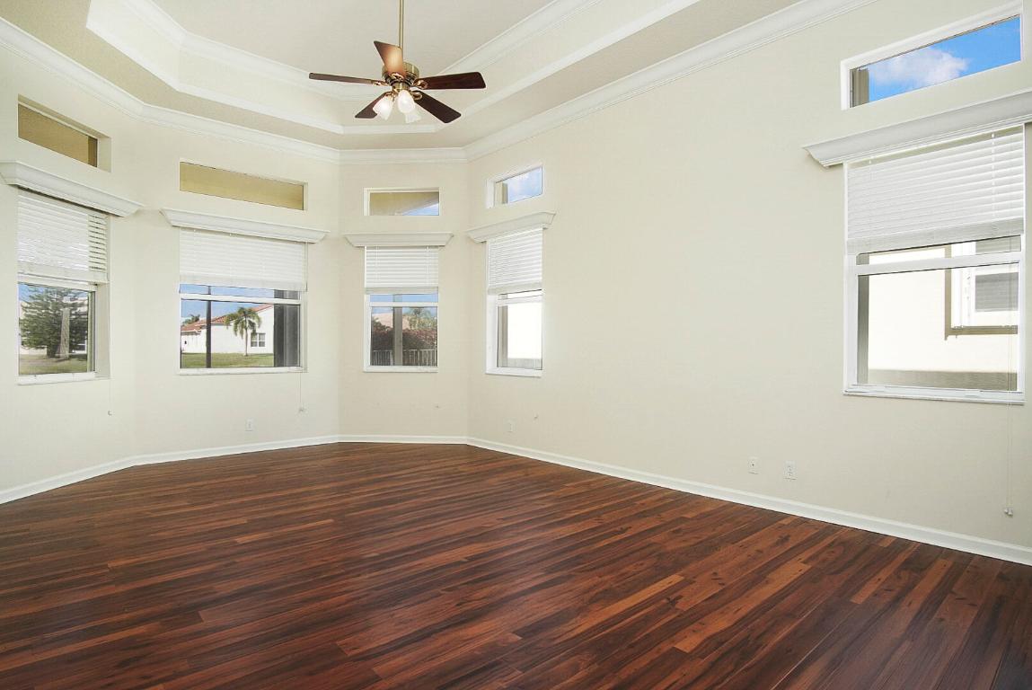 181 Magnolia Lakes Boulevard