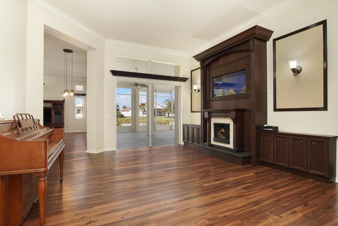 181 Magnolia Lakes Boulevard