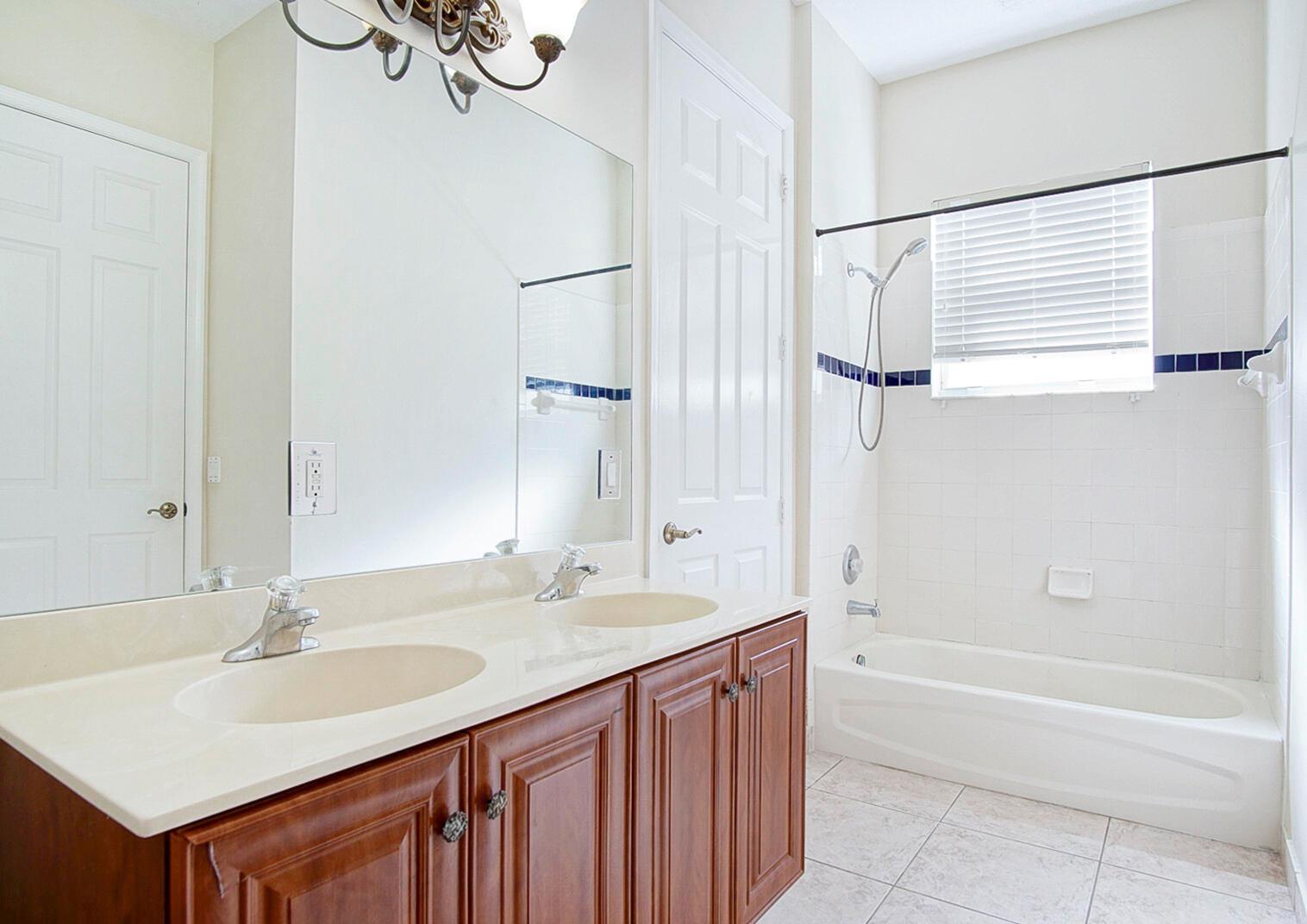 181 Magnolia Lakes Boulevard