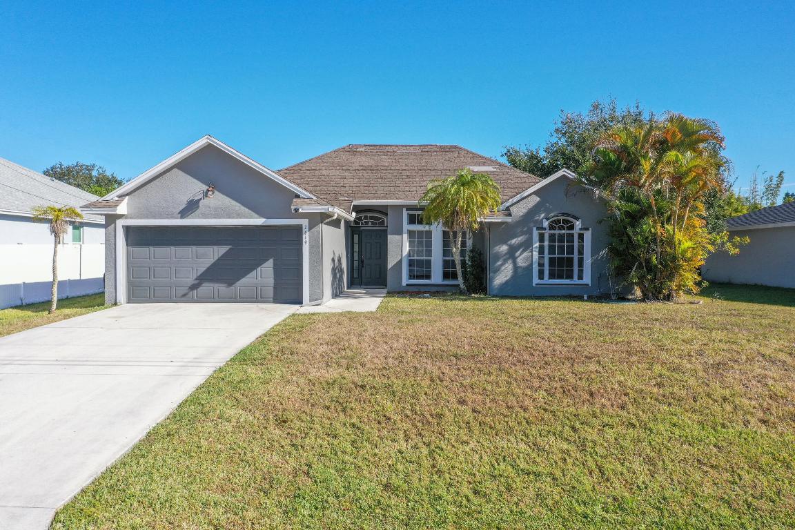 2619 SW Fair Isle Road, Port St. Lucie