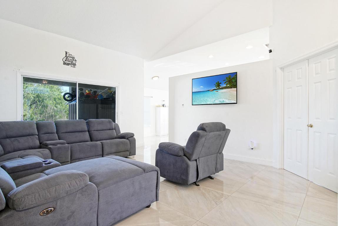 2619 SW Fair Isle Road, Port St. Lucie