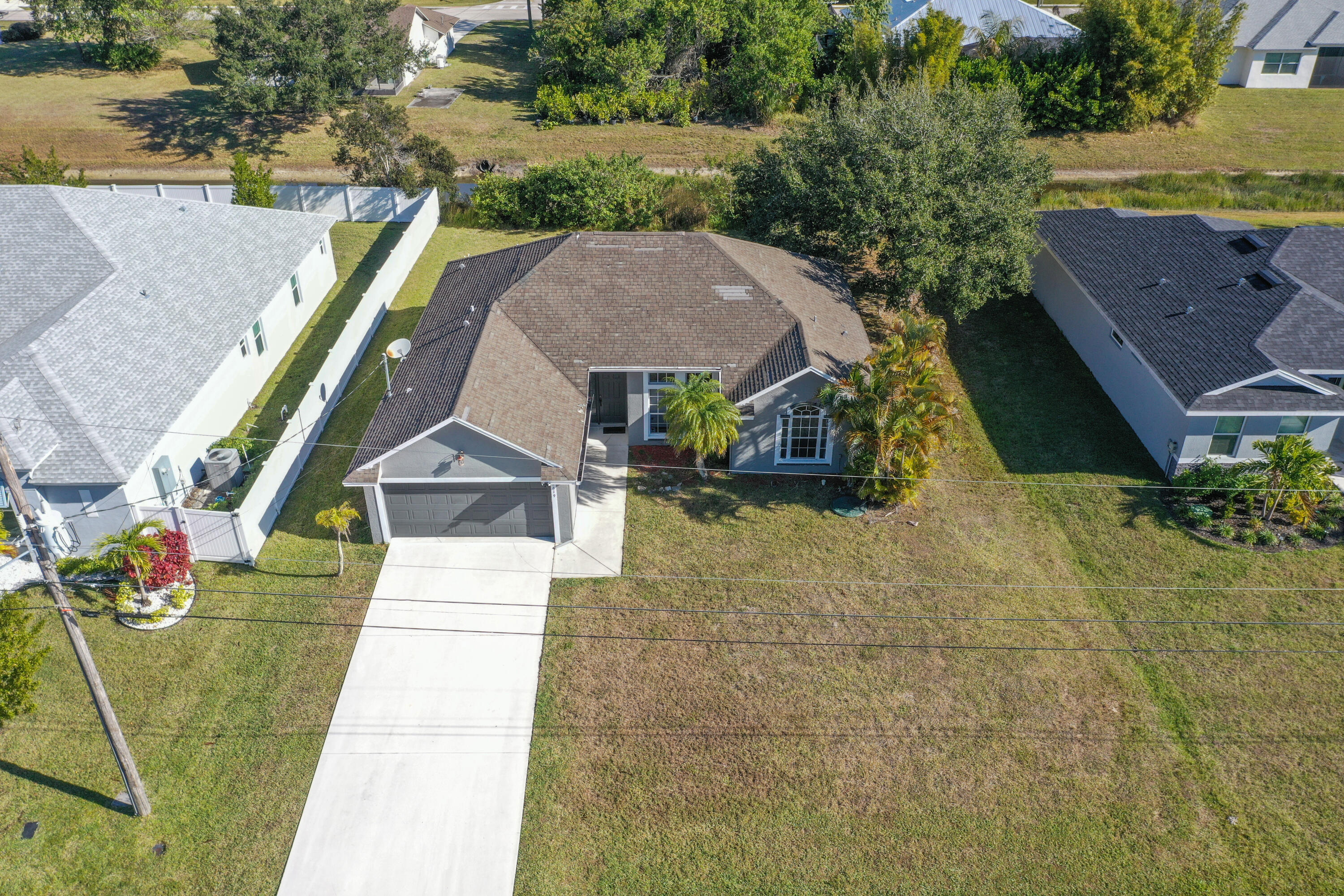 2619 SW Fair Isle Road, Port St. Lucie