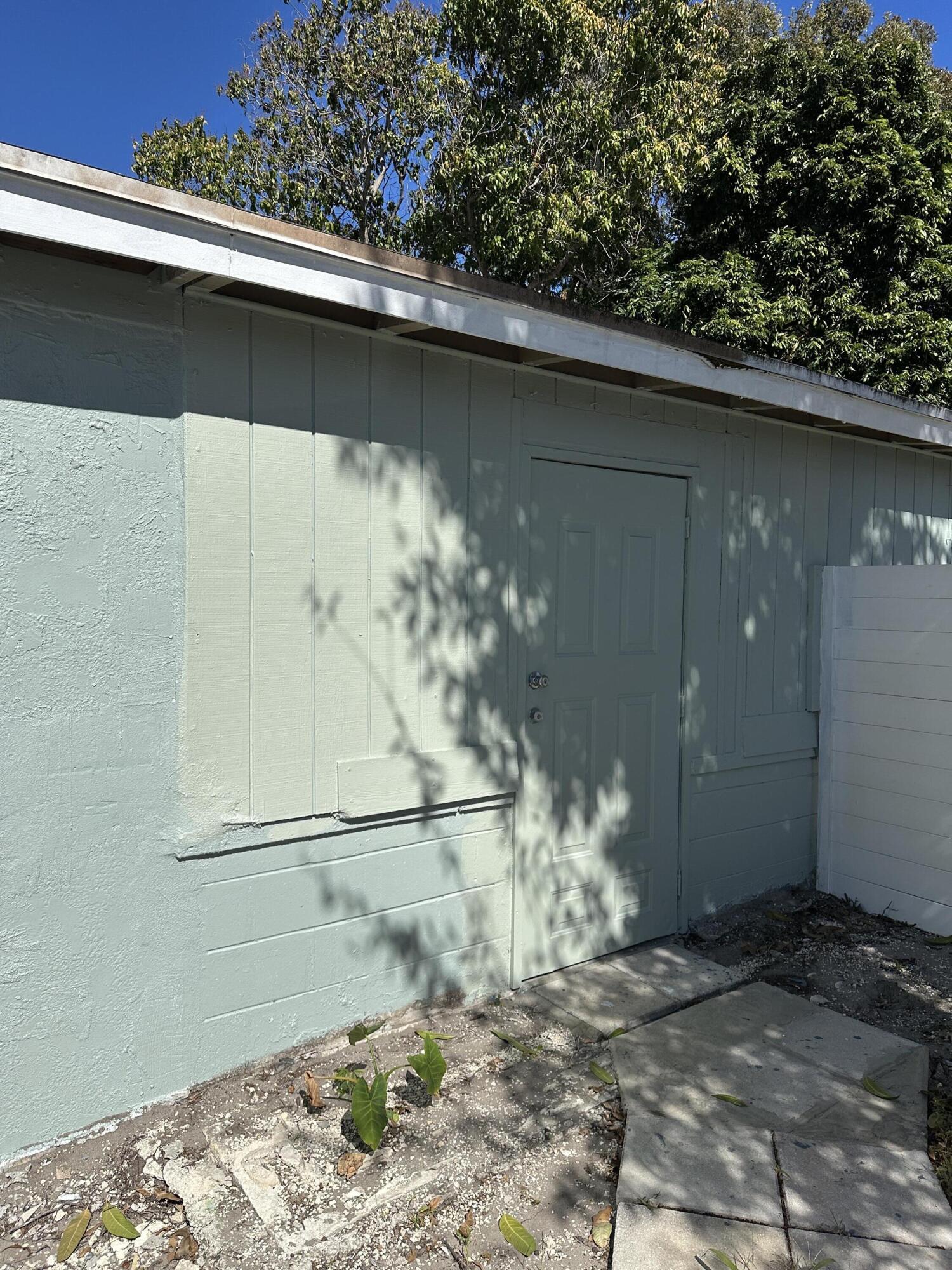 2024 Golfview Court