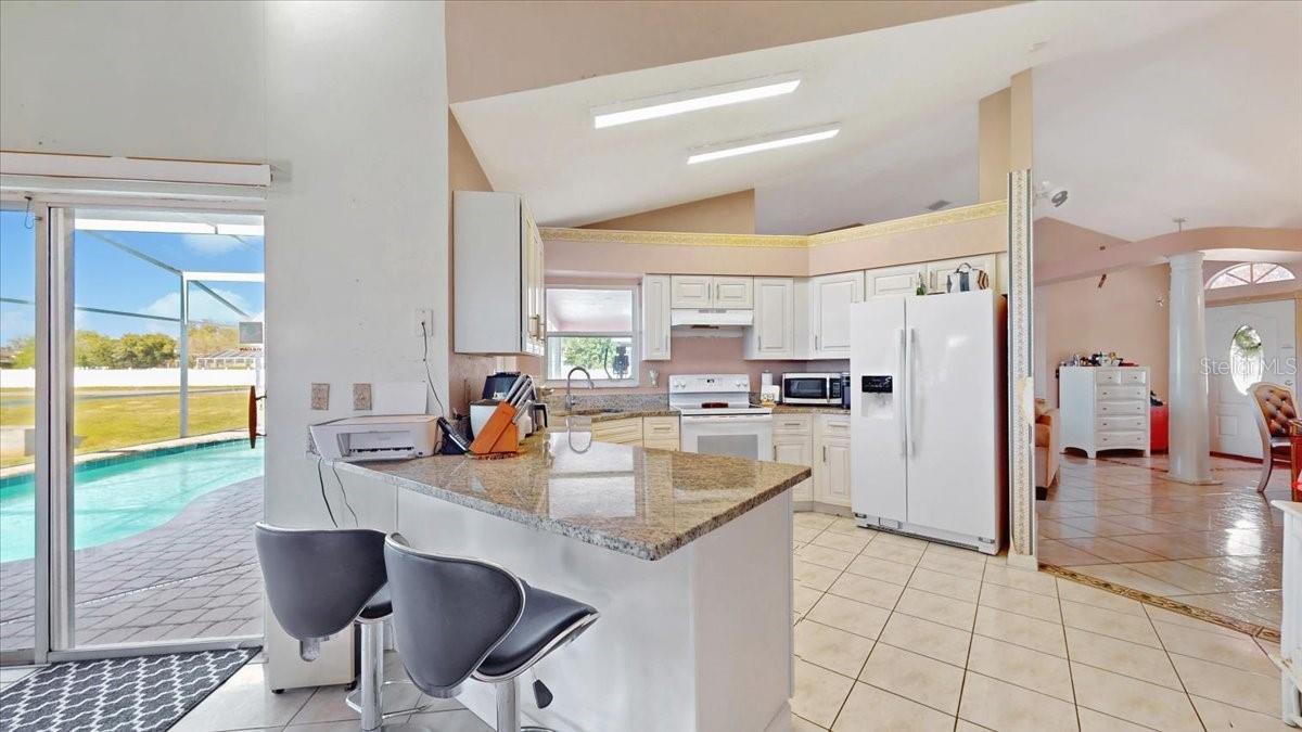 2708 ERWIN CT
