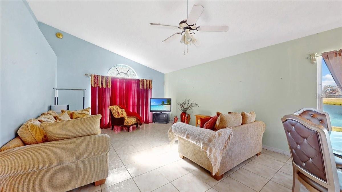2708 ERWIN CT