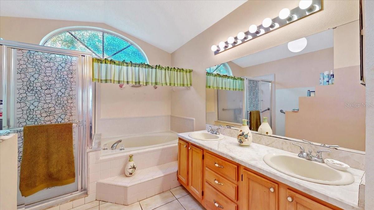 2708 ERWIN CT