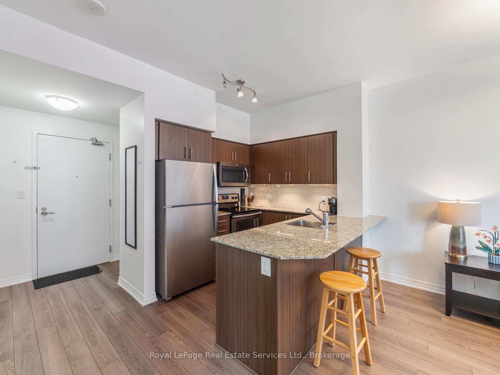 111 Worsley Street 709