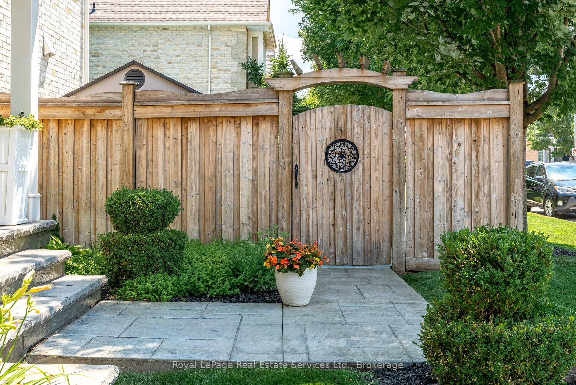 2151 Bingley Crescent