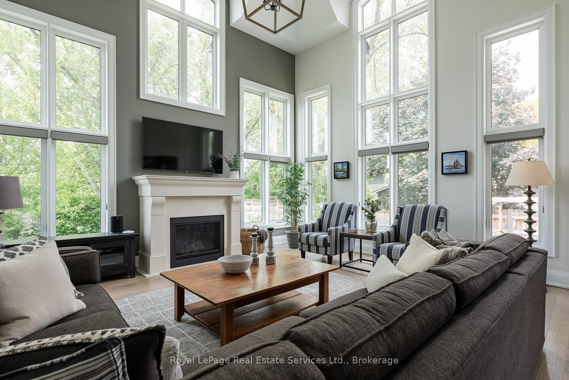 215 Prince George Crescent