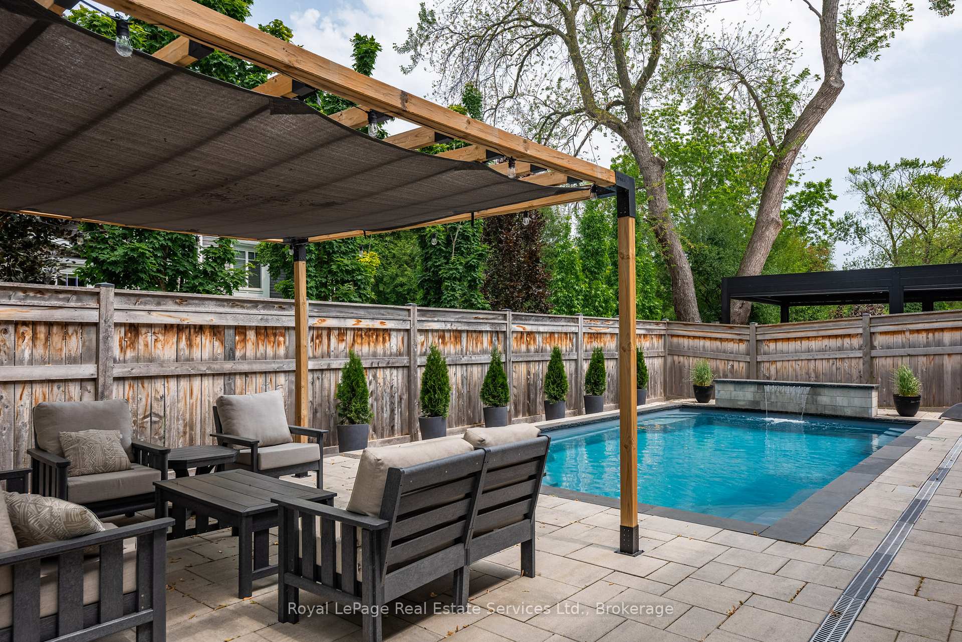 215 Prince George Crescent